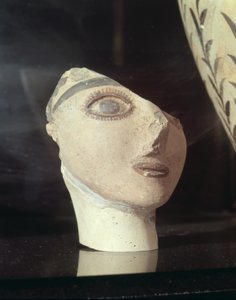 Cabeza de una niña, del Palacio de Knossos, Minoico, 1700-1400 a.C. de Minoan